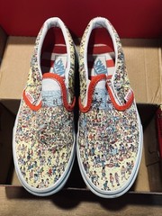 VANS OFF THE WALL WHERE’S WALDO? Classic Slip On Kids Sneakers 2.5