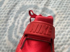 Nike Air Huarache Run Triple Red Running Shoes Youth Size 6Y Womens Size 7.5