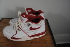 Nike Air Flight 89 GS ‚Alternate 89‘ White And Red HF0406-101 Size 6.5 Y