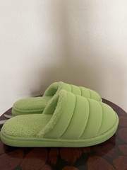 Kids‘ Charlie Puffer Slide Slippers Lime Green – Wondershop – SIZE L (4/5)