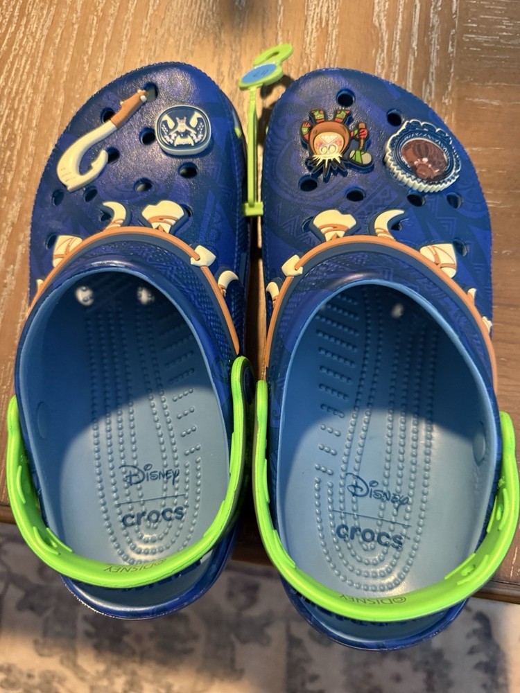 New Disney Moana Crocs In Size J5..5