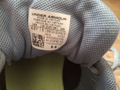 Under Armour Charged Assert 10 Gray Running Shoes Athletic Sneakers Youth Sz 6.5