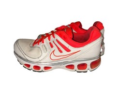 Nike Air Tailwind 2011 454503 100 White/Red Youth size 7 No box Light Wear