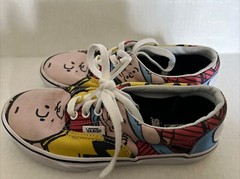 Peanuts Vans Collection 2017 by Charles M. Schulz Charlie Snoopy Linus Kids 2