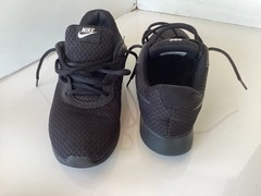 Nike Tanjun Black Mesh Low Top Lace-Up Sneakers Unisex Kids US 8 EU 39
