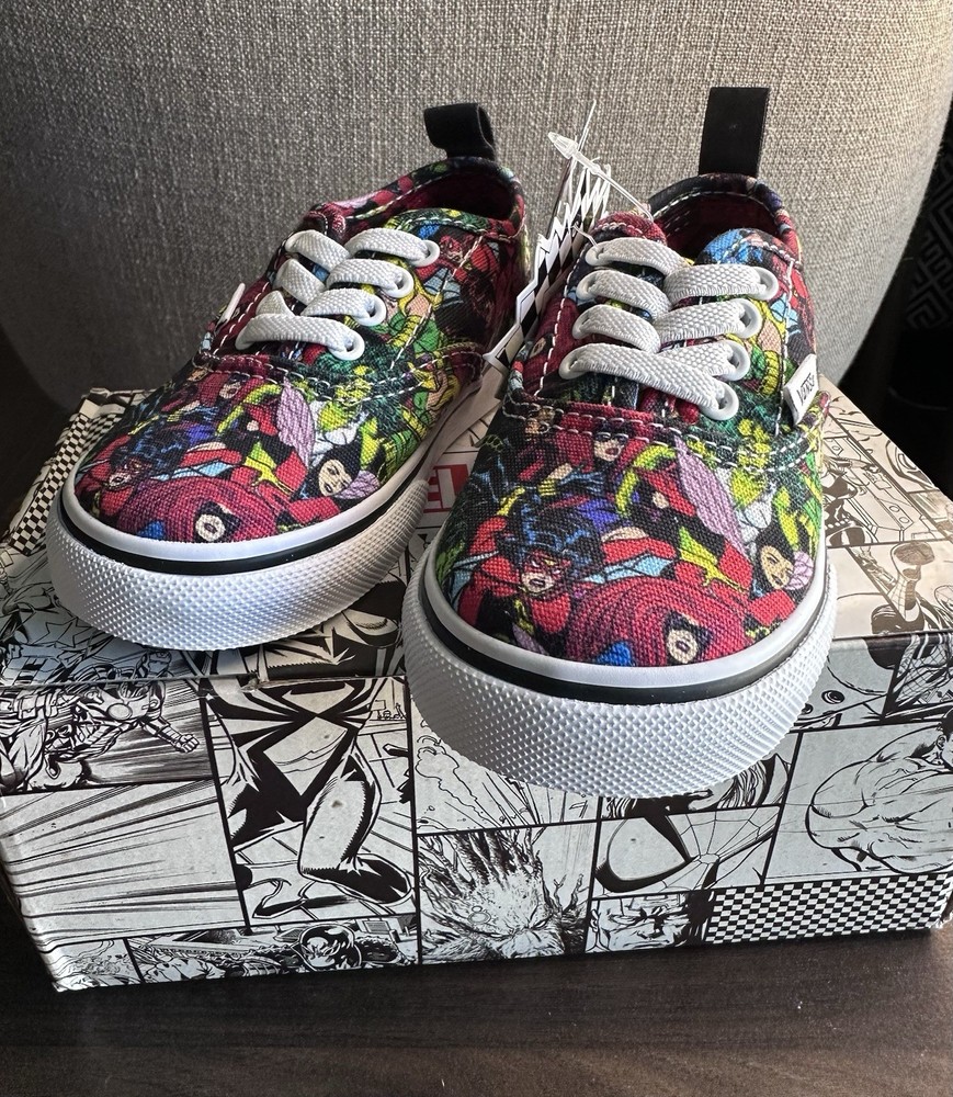 Sz 7 – Kid’s Vans Marvel x Authentic Superhero