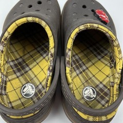 Crocs Cobbler Lined Kids Clogs Size 12 – 13 Brown Yellow Plaid Flannel Lining