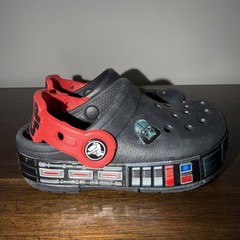 CROCS Darth Vader Star Wars Size C7 child shoes Toddler Light Up NWOT
