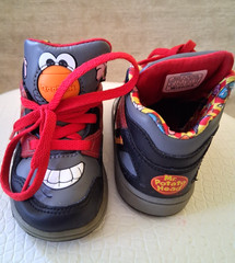 Reebok Mr. Potato Head Kids Sneakers Size 5 US, gray/black/red, used