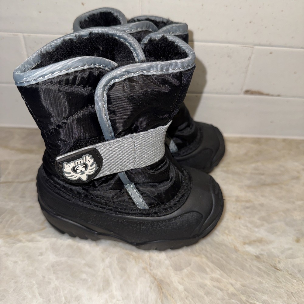 Kamik Snowbug Toddler Boot-Size 6 NWOT