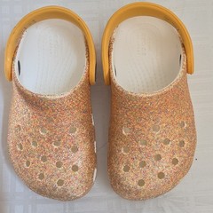Crocs Classic Kids Speckled Multicolor Clogs Yellow Strap US 9 Slip-On