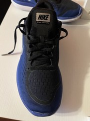 Nike Flex Run Size 6Y Black/Volt