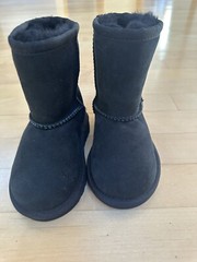UGG Australia Classic # 5251T Black Sheepskin Toddler Boots Size 7