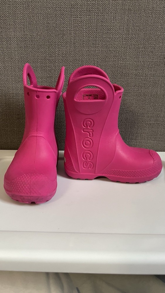 Crocs Candy Pink Handle It Rain Boot Kids Size c8 12803 Waterproof Lightweight
