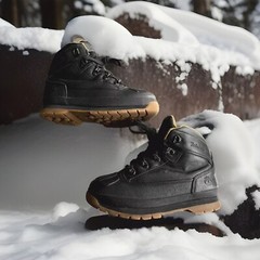 TIMBERLAND EURO TREKKER SHELL TOE DUCK BOOT BLACK/GUM (PS) SIZE 1.5Y (A1642)