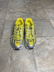 Nike P-6000 Lightning Metallic Silver GS Shoe Size 4Y Yellow HV5064-701 NWT