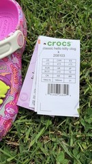 Hello Kitty 👣friends 🔥 Crocs classic clog With Tags 🏷️ 13 child 🧒🏻…