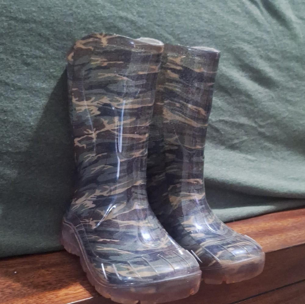 Skechers Kids Camo Pull-On Rubber Rain Boots Mid-Calf Round Toe US 8