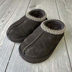 UGG Tasman II Kids size 8 Dusted Cocoa Brown