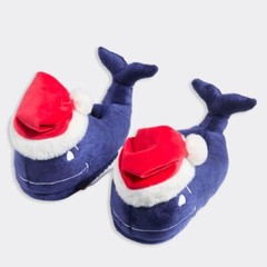 Vineyard Vines Kids‘ Santa Whale Plush Slippers