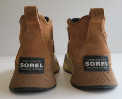 Sorel Out N About boots, kid size 9, EUC