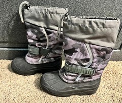Kids L.L. Bean Northwoods Gray Camo Pull On Insulated Snow Boots Size 12