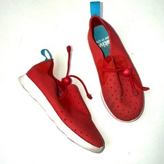 NATIVE Kids Size 10 Red Light Weight Perforated Waterproof Sneakers #35