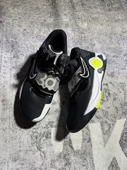 Nike KD Trey 5 Black/White Low Top Basketball Shoes BRANDNEW SIZE 12