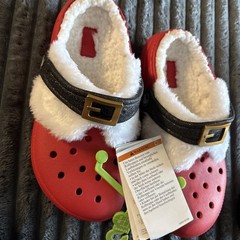 Crocs Kids Classic Lined Santa Clogs. New.