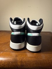 Jordan Air Jordan 1 Mid GS 7Y Black/White/Green Mid Top Sneakers DQ8423-103