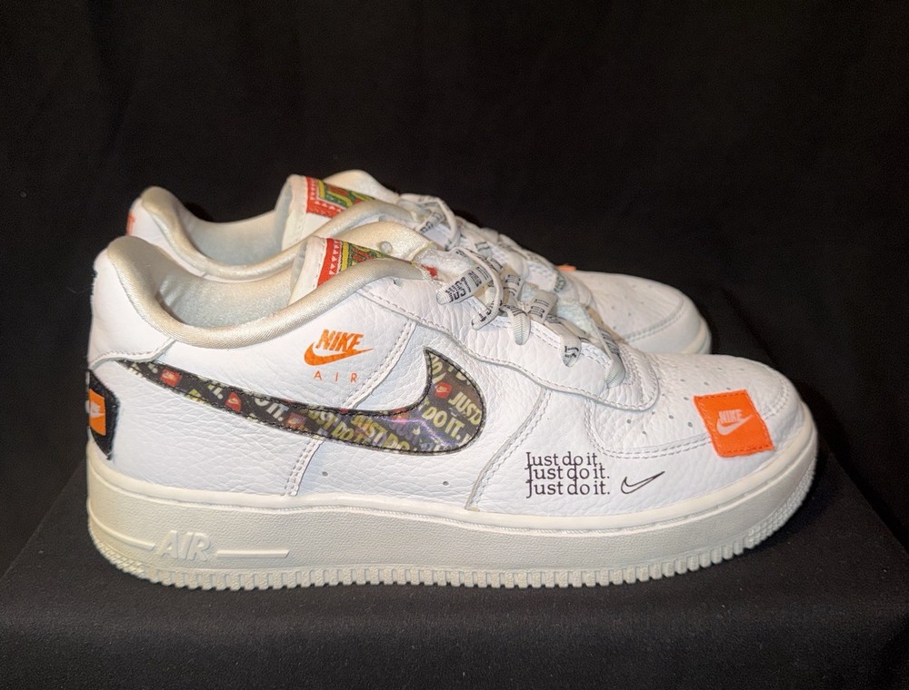 Nike Air Force 1 ’07 PRM Low Just Do It Size 6.5 Youth