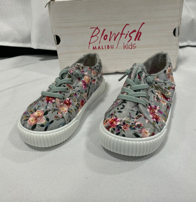 Size 10 Kids Blowfish Fruit TDPR 0096037-3 Lace Up Floral Gray Sneaker Shoes
