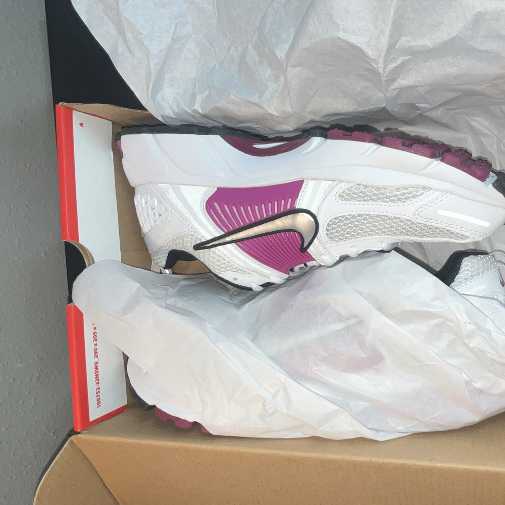 Nike Vomero 5 (GS) White/Purple/Black Mesh Sneaker 7Y HF6998-102
