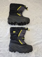 Sorel Children’s Flurry Snow Boot Black Yellow Kids 11 Waterproof Warm