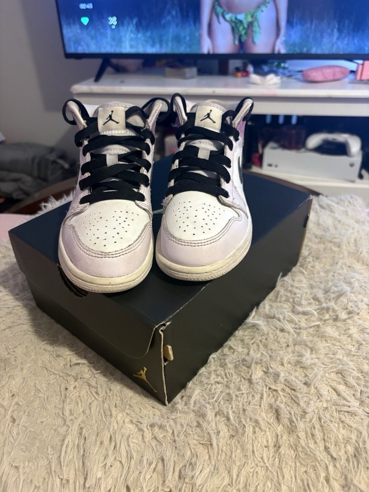 Jordan Air Jordan 1 Mid White Black Purple Mid-Top Lace-Up Unisex New Box kids