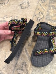 Teva Original Universal Sandal – Black Pink Yellow Blue Kids Sz 12 NEW