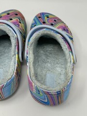 Crocs Classic Faux Fur Lined Clogs White Multicolored Pastel Swirl Youth C13