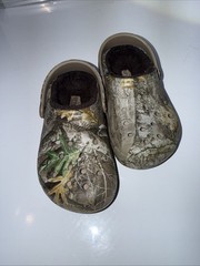 Crocs Dual Comfort Real Tree Edge Camo Slip On Faux Fur Lined Clogs Kids Sz C10