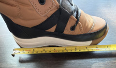 Sorel Youth Whitney III Mid WP. Insulated And Waterproof Snow Boots. Size 3. NWT