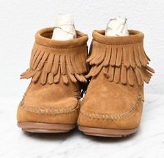 Minnetonka Double Fringe Side Zip Suede Tan Children’s Boots Sz 12