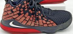 BOYS NIKE LEBRON 17 INFARED BASKETBALL SHOES SIZE 2.5Y BQ5595-006