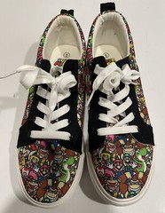 BARELY WORN Nintendo Ground Up Super Mario Shoes Game Over Kids Size 6 Canvas
