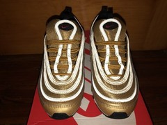 Nike Air Max 97 QS GS Metallic Gold Varsity Red 7Y Synthetic Mesh Sneaker