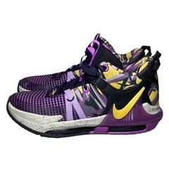 Nike Lebron Witness 7 SE GS Lakers Graffiti Sneakers Size 7Y Shoes – FD0209-001