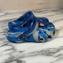 CROCS Kids Sz 13 Classic Marbled Clogs Blue & White Tie Dye Slip On Shoes