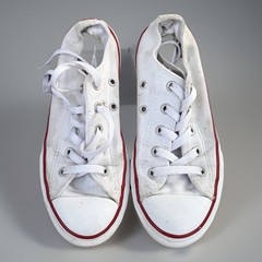 Converse Chuck Taylor All Star White Low Top Sneakers Kids Size 3 Youth grunge