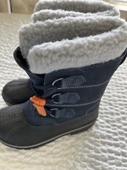 Magellan Outdoors Navy/Black 200-gram 3M Thinsulate Snow Boots US Boys Size 12*