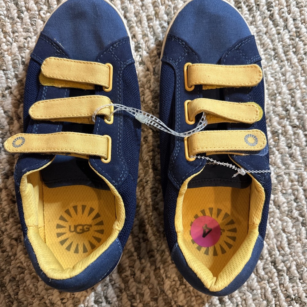 UGGs Casual Sneaker/Shoe – Size 4M- Blue And Yellow- NWOB – Big kids size