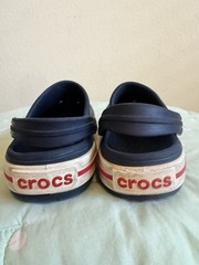 Crocs Classic Unisex Kids Clogs – Size 8/9 Navy Blue