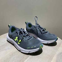 Under Armour UA BGS Assert 10 Youth Size 6Y Running Sneaker Athletic 3026182-102